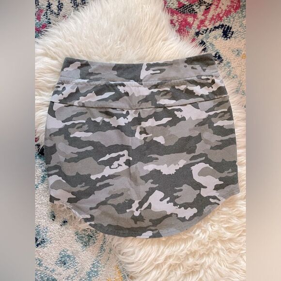 Chaser Camouflage Skort/Shorts Gray Small - Picture 5 of 10